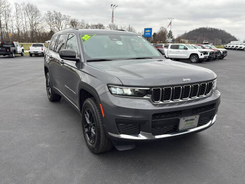 2022 Jeep Grand Cherokee L Laredo