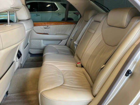 2004 Lexus LS 430