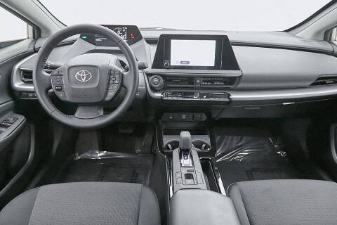 2025 Toyota Prius LE