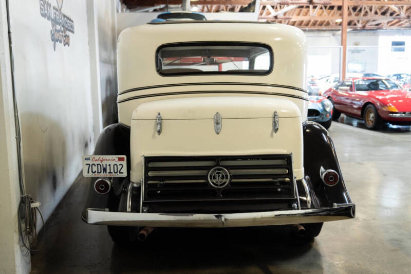 1932 Cadillac Series 370B