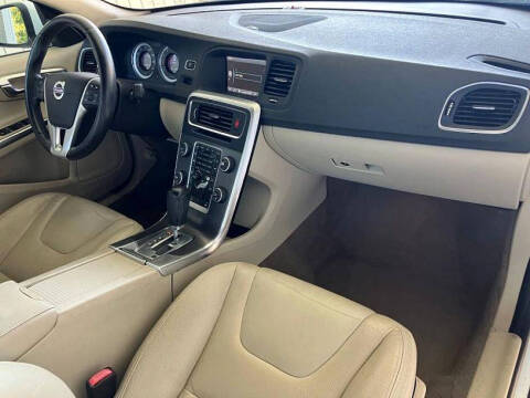 2011 Volvo S60 T6