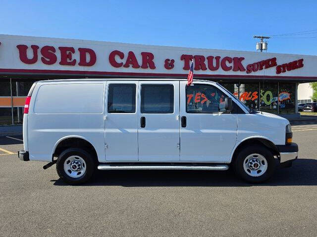 2024 GMC Savana 2500