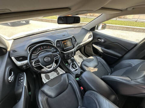 2018 Jeep Cherokee Latitude Plus