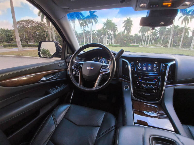 2019 Cadillac Escalade Premium Luxury
