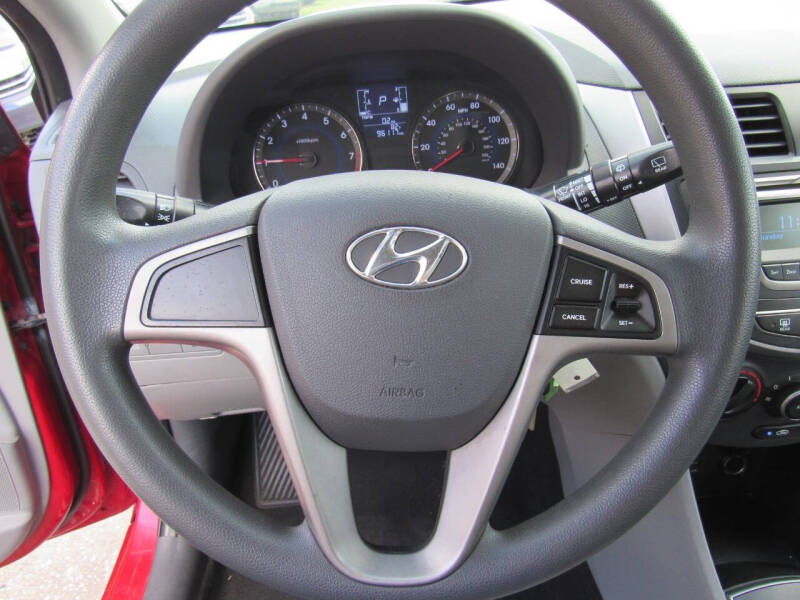 2017 Hyundai Accent SE