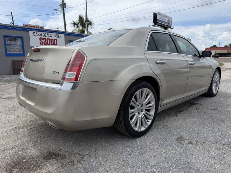 2012 Chrysler 300 Limited