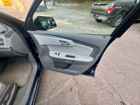 2010 Chevrolet Traverse LT