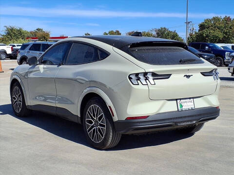 2025 Ford Mustang Mach-E Premium