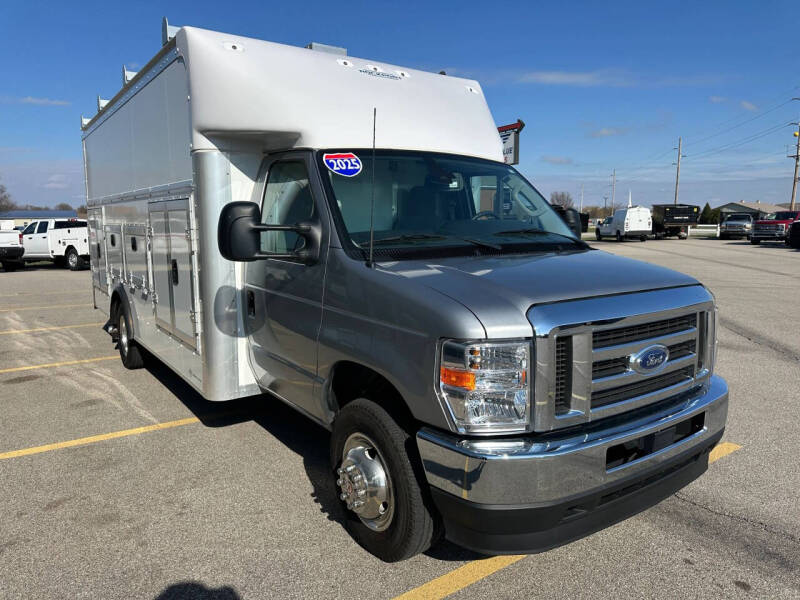 2025 Ford E-Series