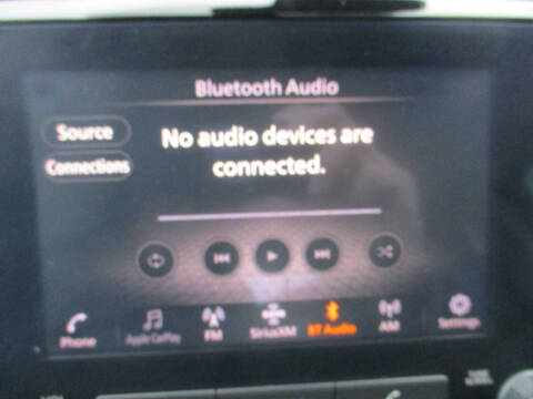 2023 Nissan Titan SV