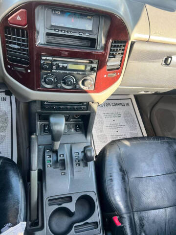 2002 Mitsubishi Montero Limited