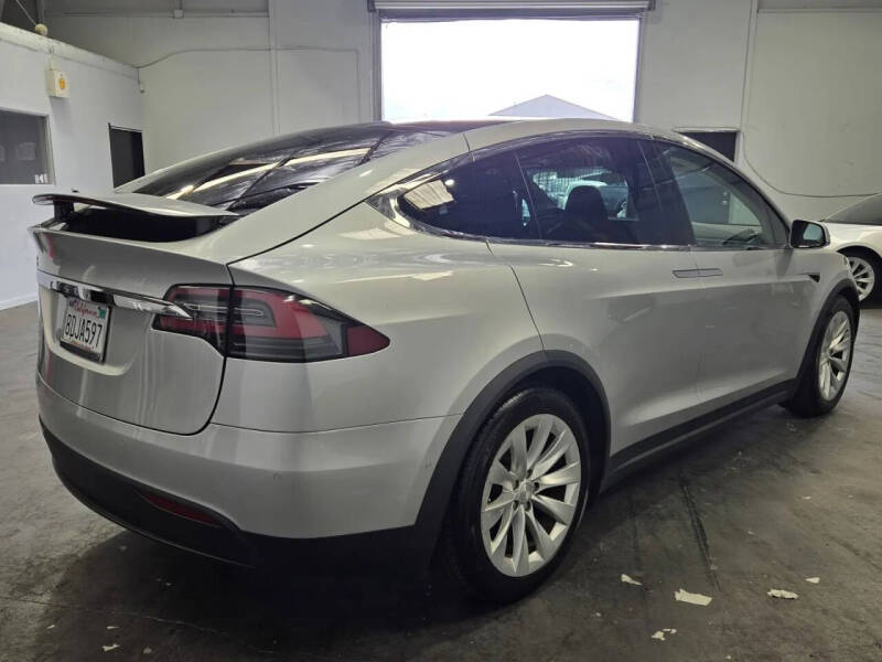 2018 Tesla Model X 75D
