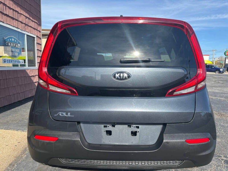 2020 Kia Soul LX photo 5