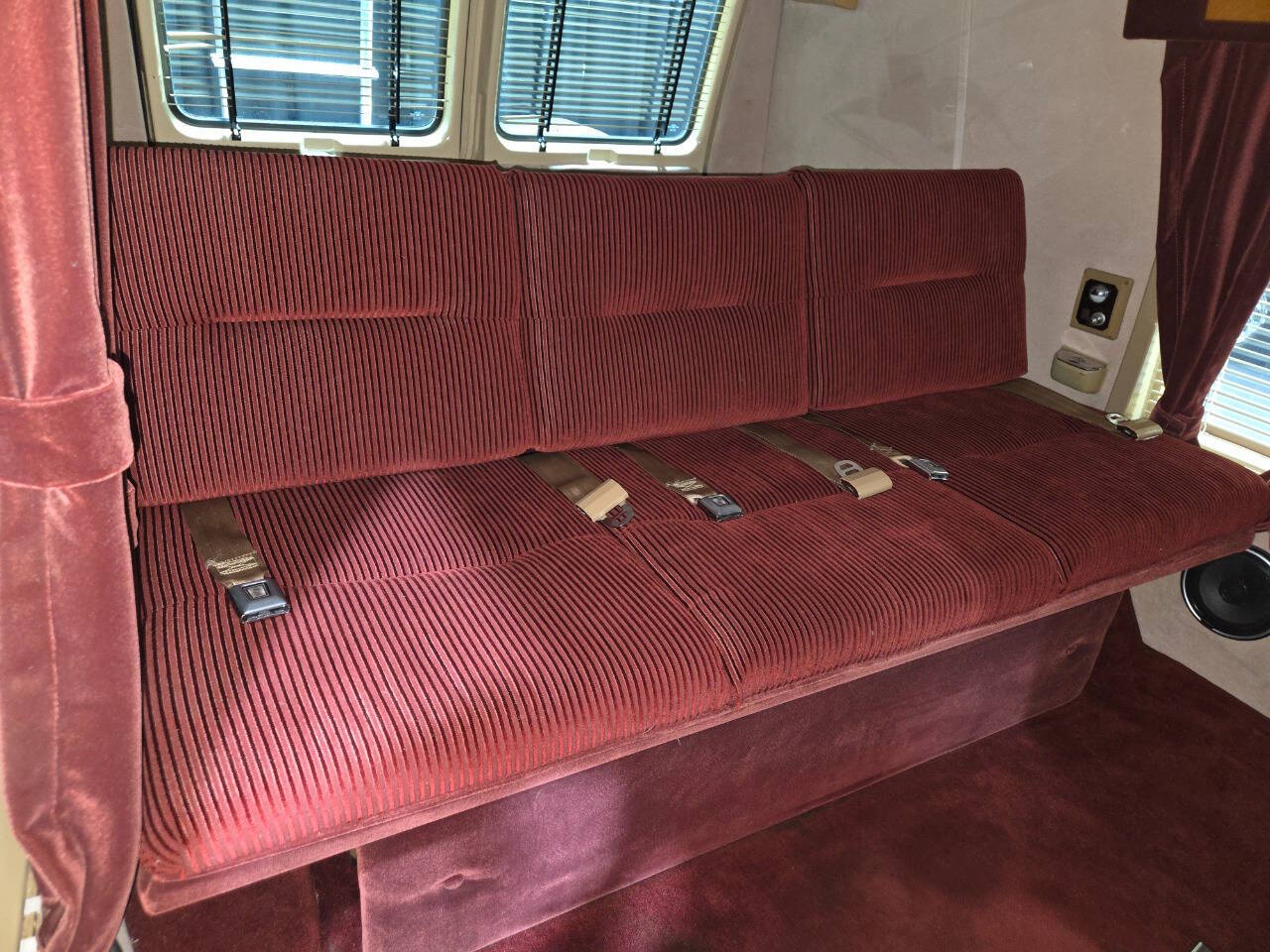 1988 Chevrolet Chevy Van 12