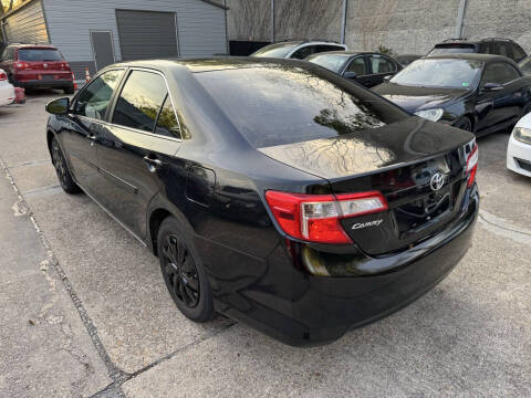 2013 Toyota Camry LE