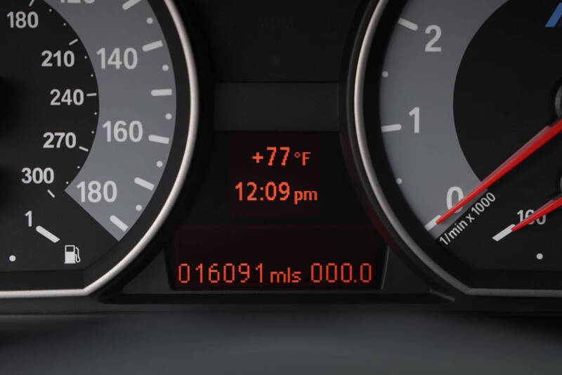 2011 BMW 1 Series M