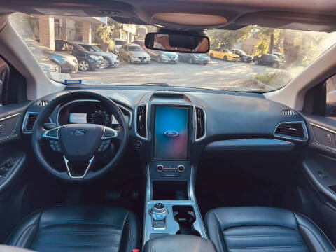 2021 Ford Edge