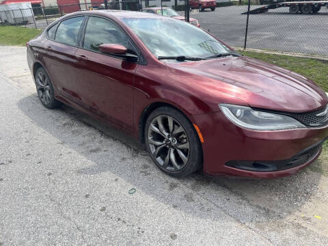 2015 Chrysler 200 S