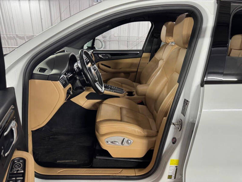 2018 Porsche Macan