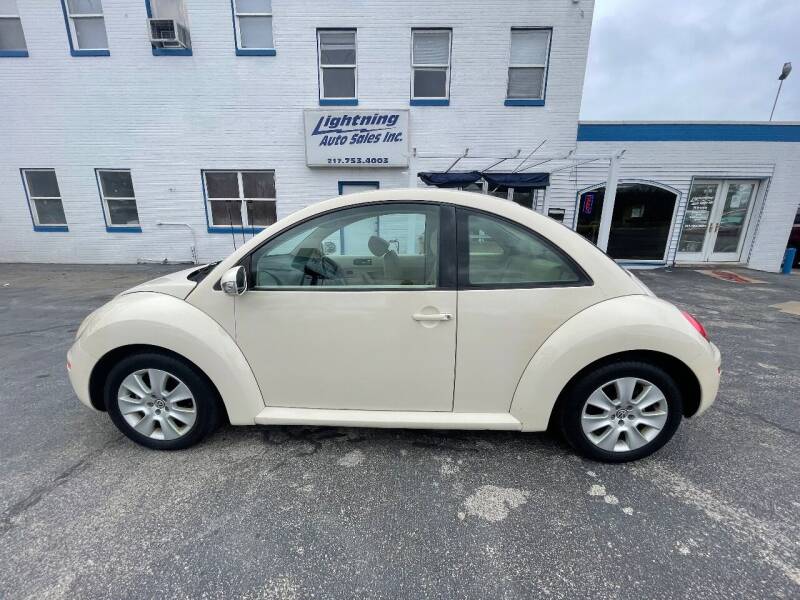2009 Volkswagen New Beetle for sale at Lightning Auto Sales in Springfield IL