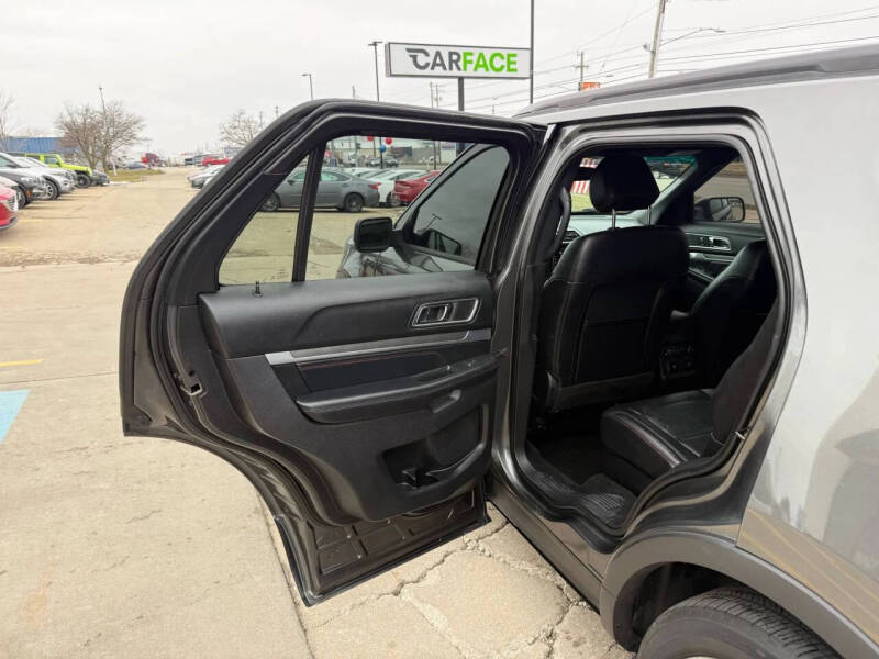 2017 Ford Explorer Sport