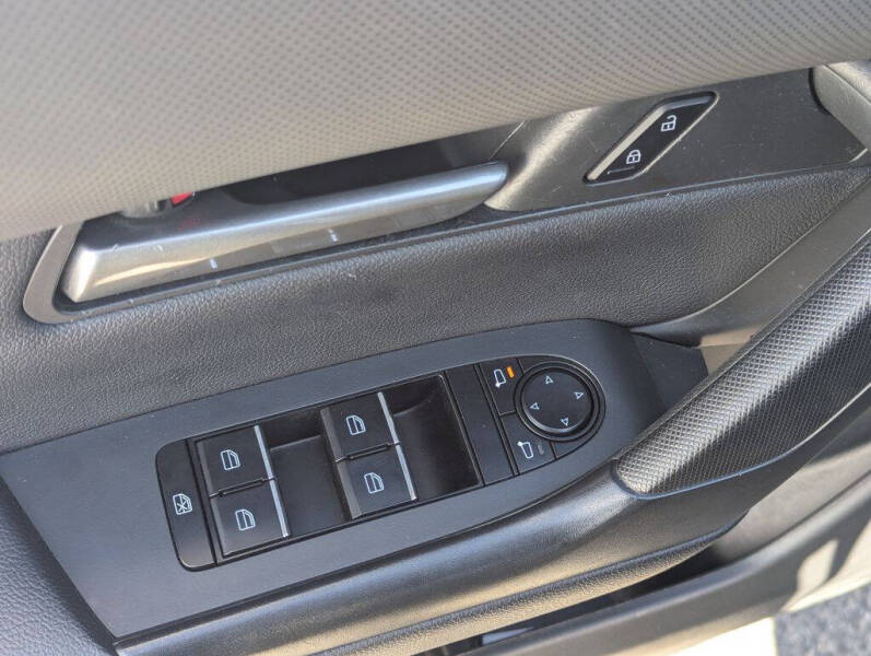 2024 Mazda CX-50 2.5 S Preferred