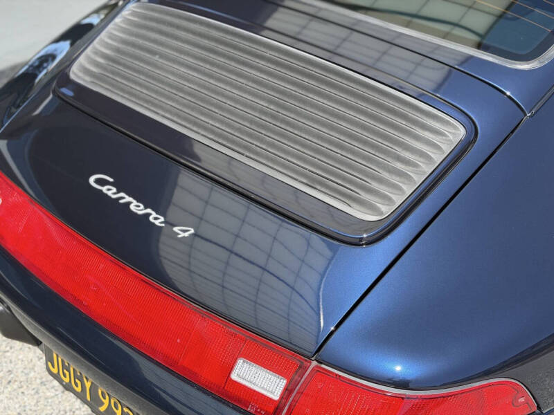 1995 Porsche 911 Carrera 4