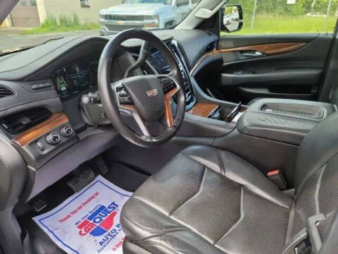 2018 Cadillac Escalade Luxury