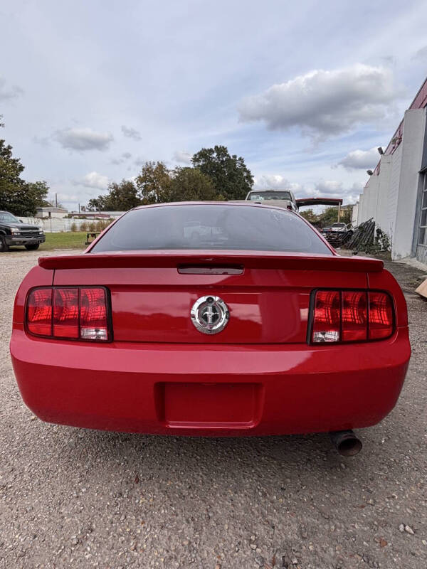 2009 Ford Mustang V6 Deluxe