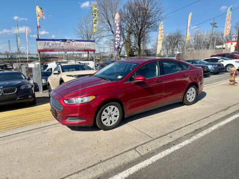 2013 Ford Fusion for sale at JR Used Auto Sales in North Bergen NJ