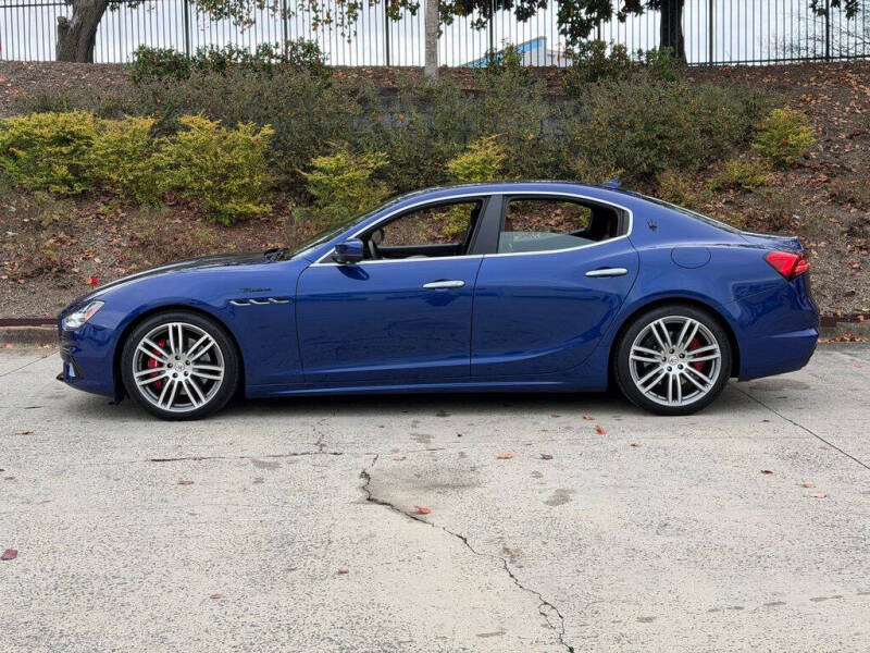 2022 Maserati Ghibli Modena Q4