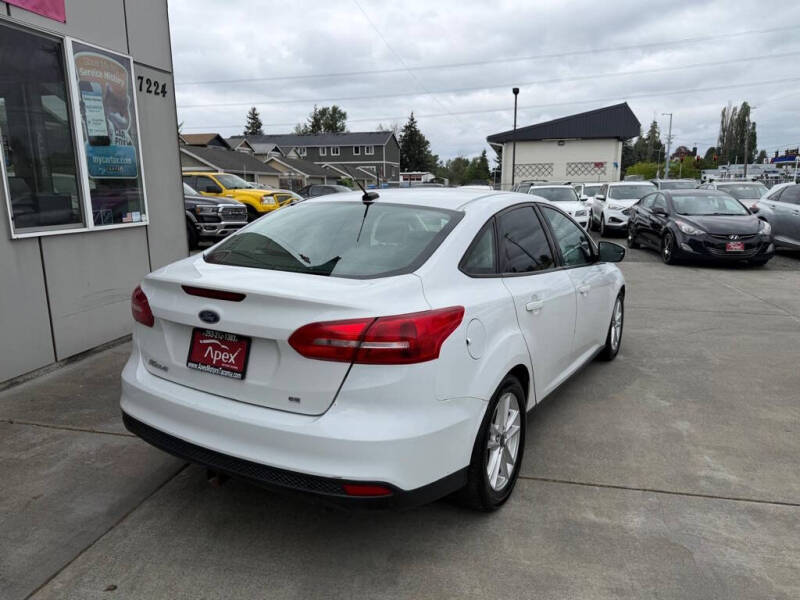 2016 Ford Focus SE