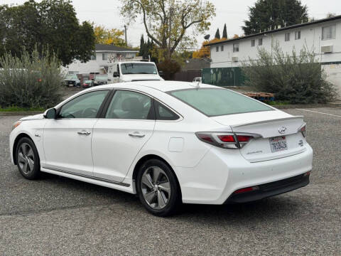 2016 Hyundai Sonata Plug-in Hybrid