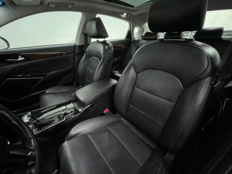 2018 Kia Cadenza Technology