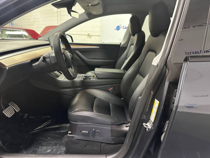 2023 Tesla Model Y Performance