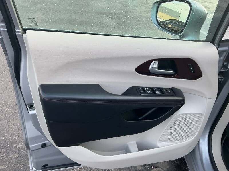 2017 Chrysler Pacifica Limited
