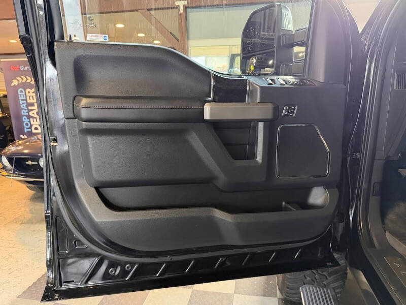 2022 Ford F-350 Super Duty Platinum