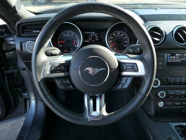 2022 Ford Mustang EcoBoost