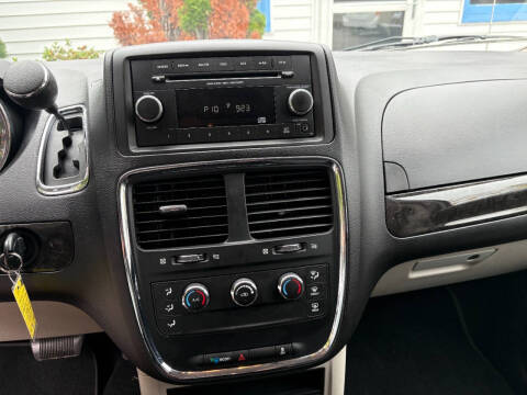 2016 Dodge Grand Caravan American Value Package