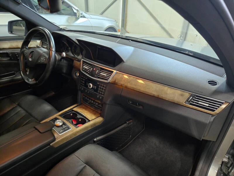 2011 Mercedes-Benz E-Class E 550 Luxury