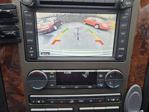 2011 Lincoln Navigator L