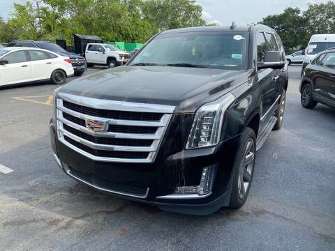 2018 Cadillac Escalade for sale at AUTOSHOW SALES & SERVICE in Plantation FL