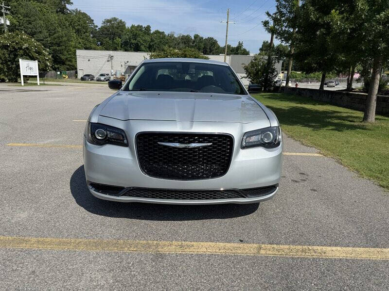 2019 Chrysler 300 Touring