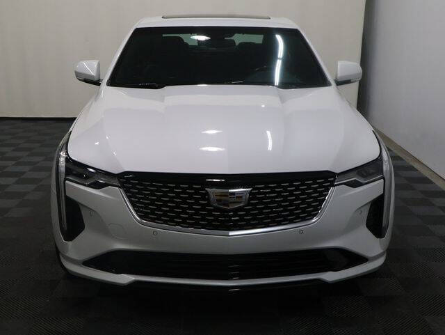 2023 Cadillac CT4 Premium Luxury