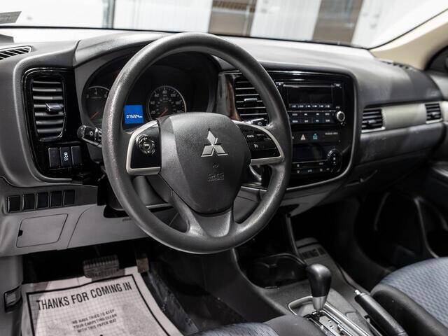 2014 Mitsubishi Outlander ES