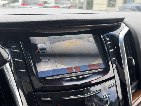 2017 Cadillac Escalade Luxury