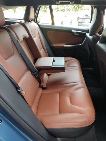 2015 Volvo V60 T5 Drive-E Platinum