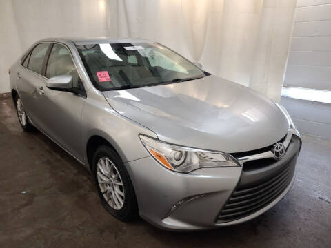2016 Toyota Camry for sale at ROADSTAR MOTORS in Liberty Township OH