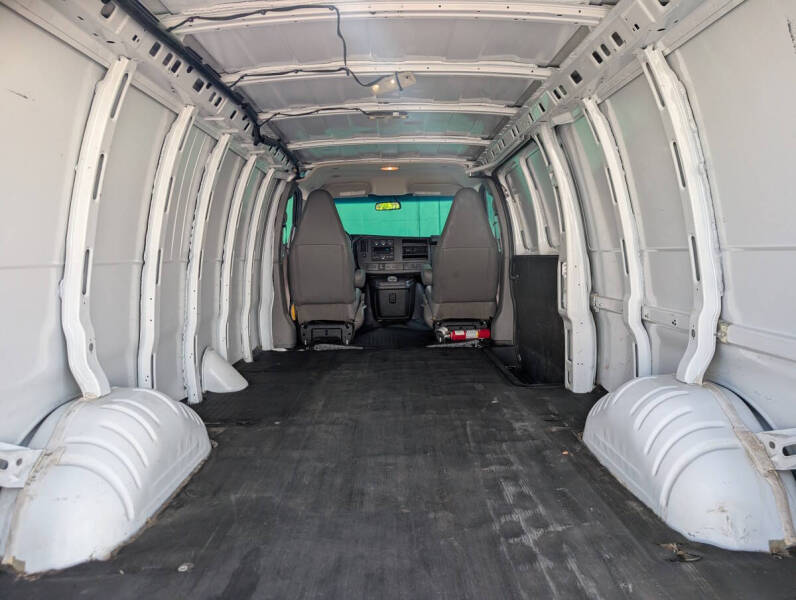 2021 Chevrolet Express 2500