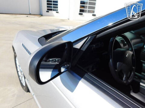 2004 Ford Thunderbird Deluxe